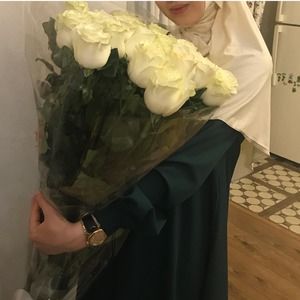 Meet your Posher, Madina